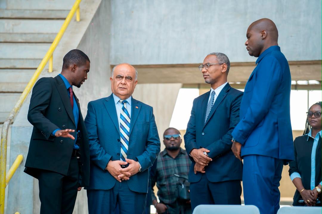 Group in a meeting in Gabon, according to the caption the CEO, the Africa representative and the sports minister.